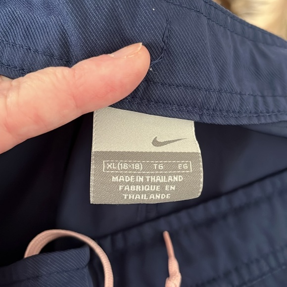 🩷💙NIKE JOGGING PANTS SIZE XL NAVY/PINK GREAT CONDITION! - Picture 6 of 6